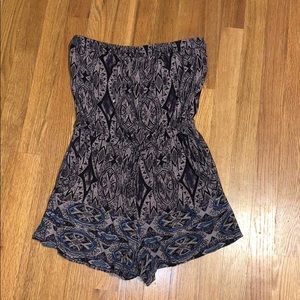 STRAPLESS ROMPER